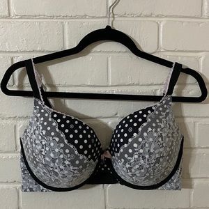 Victoria’s Secret Bra